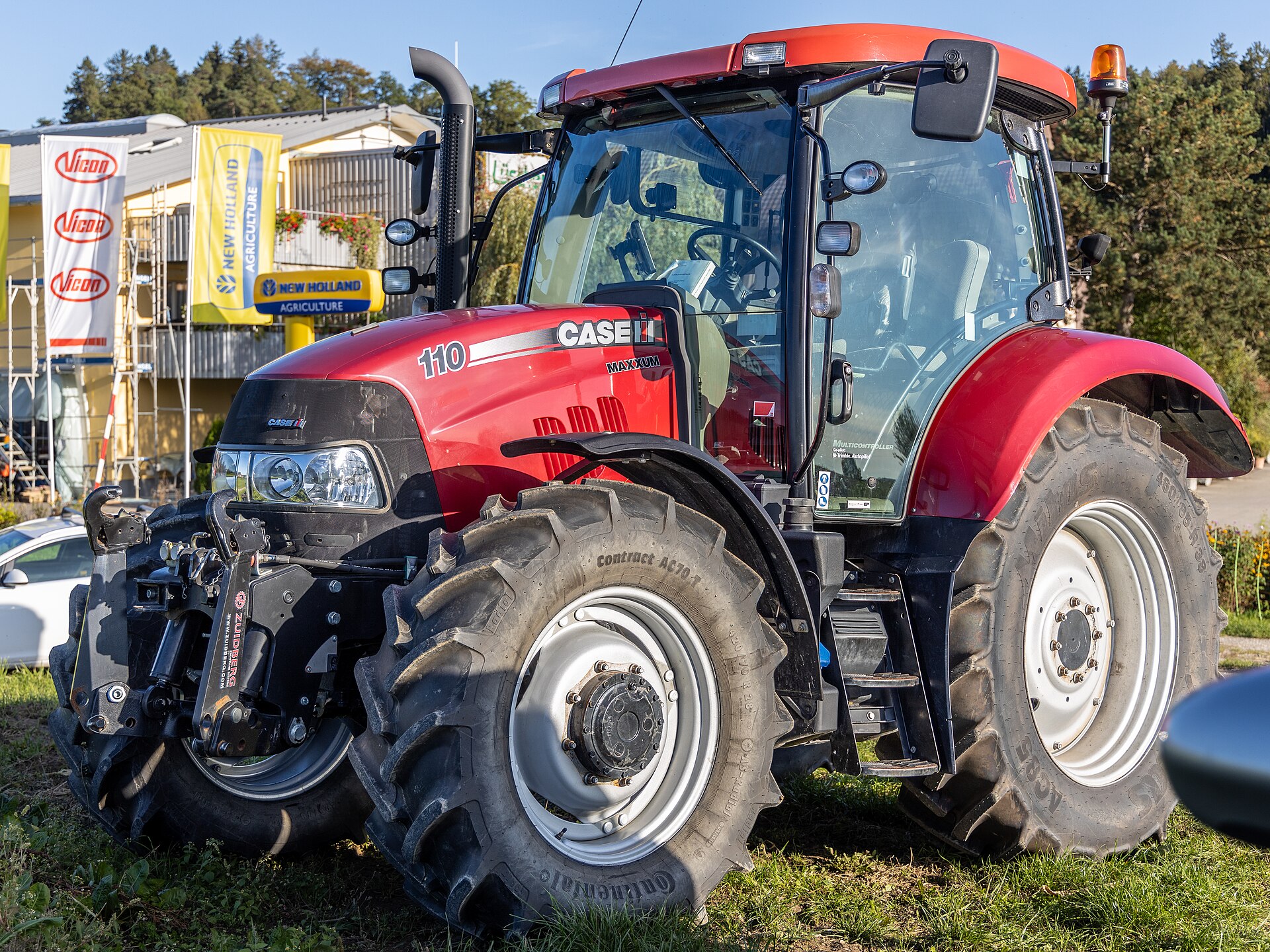 Case IH Maxxum 110 Multicontroller fotograferad 2019; äldre familjereferens, inte Maxxum 125 Stage V eller ActiveDrive 4.