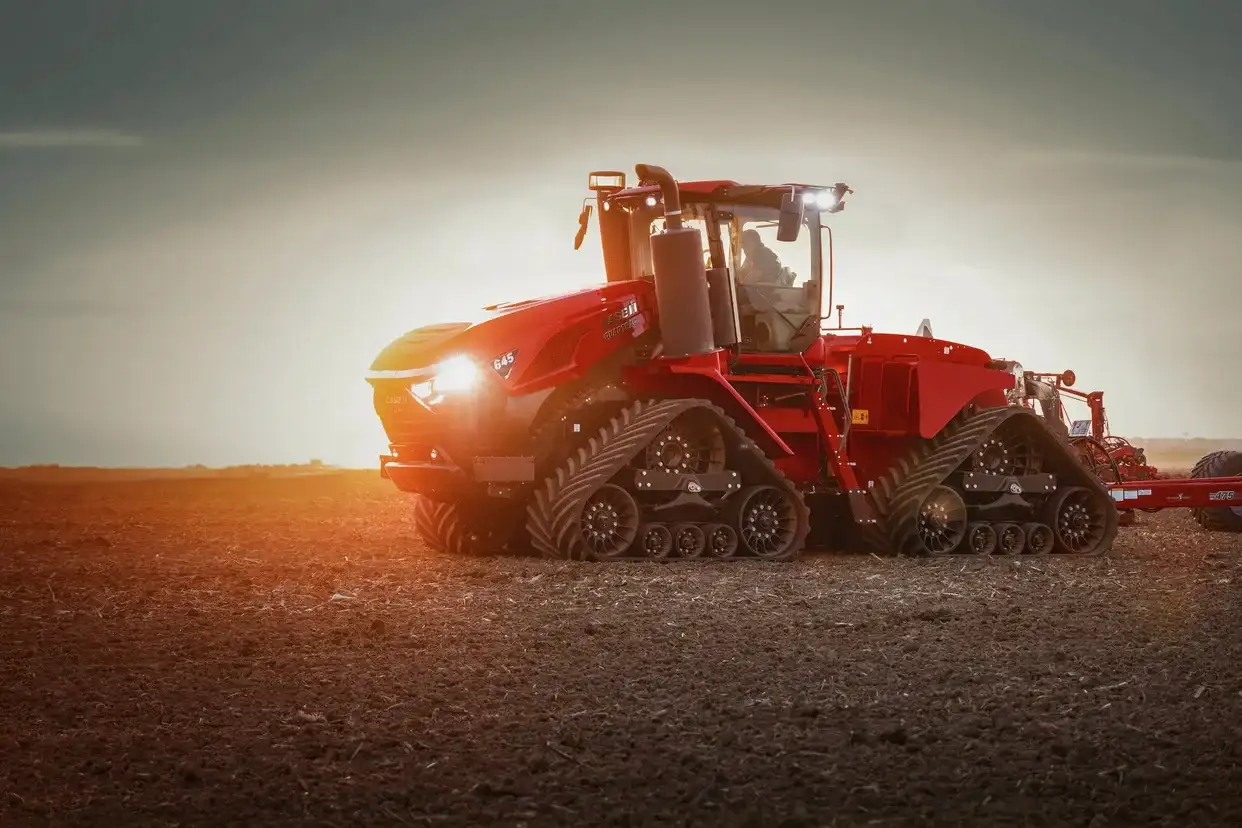 Case IH Steiger 645; synlig 645-märkning. Fotot fastställer inte modellår, PIN eller marknad.