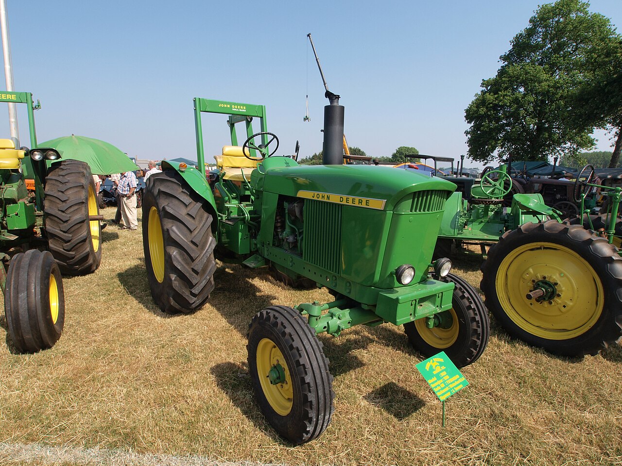 John Deere 3020 på en maskinutställning.