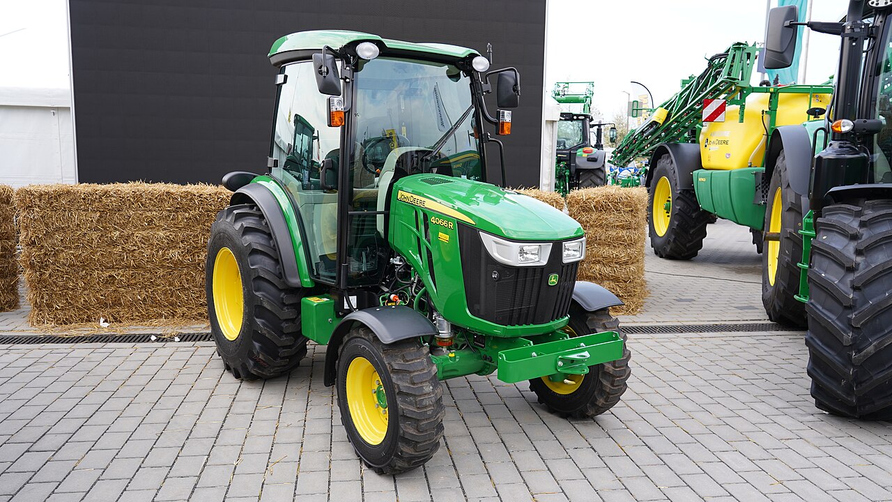 John Deere 4066R, modellfoto.