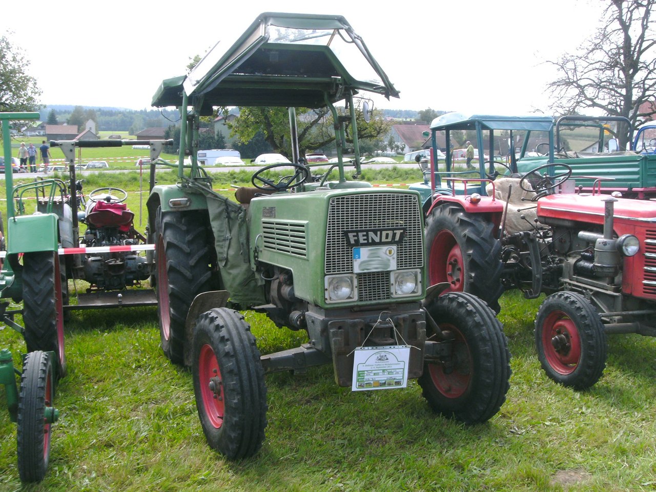 Fendt Farmer 2 S på en traktorsamling.